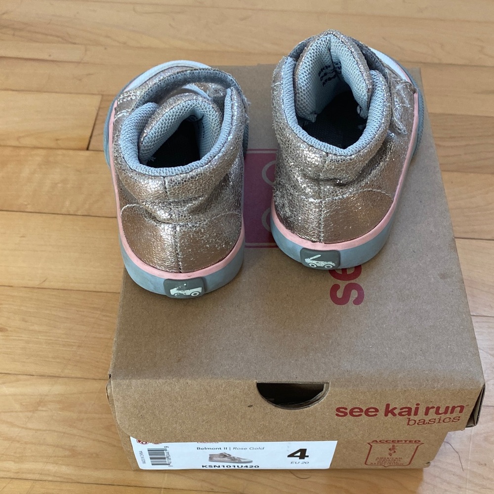 See Kai Run Kids Sneakers Belmont II rose gold size 4 - Picture 4 of 6